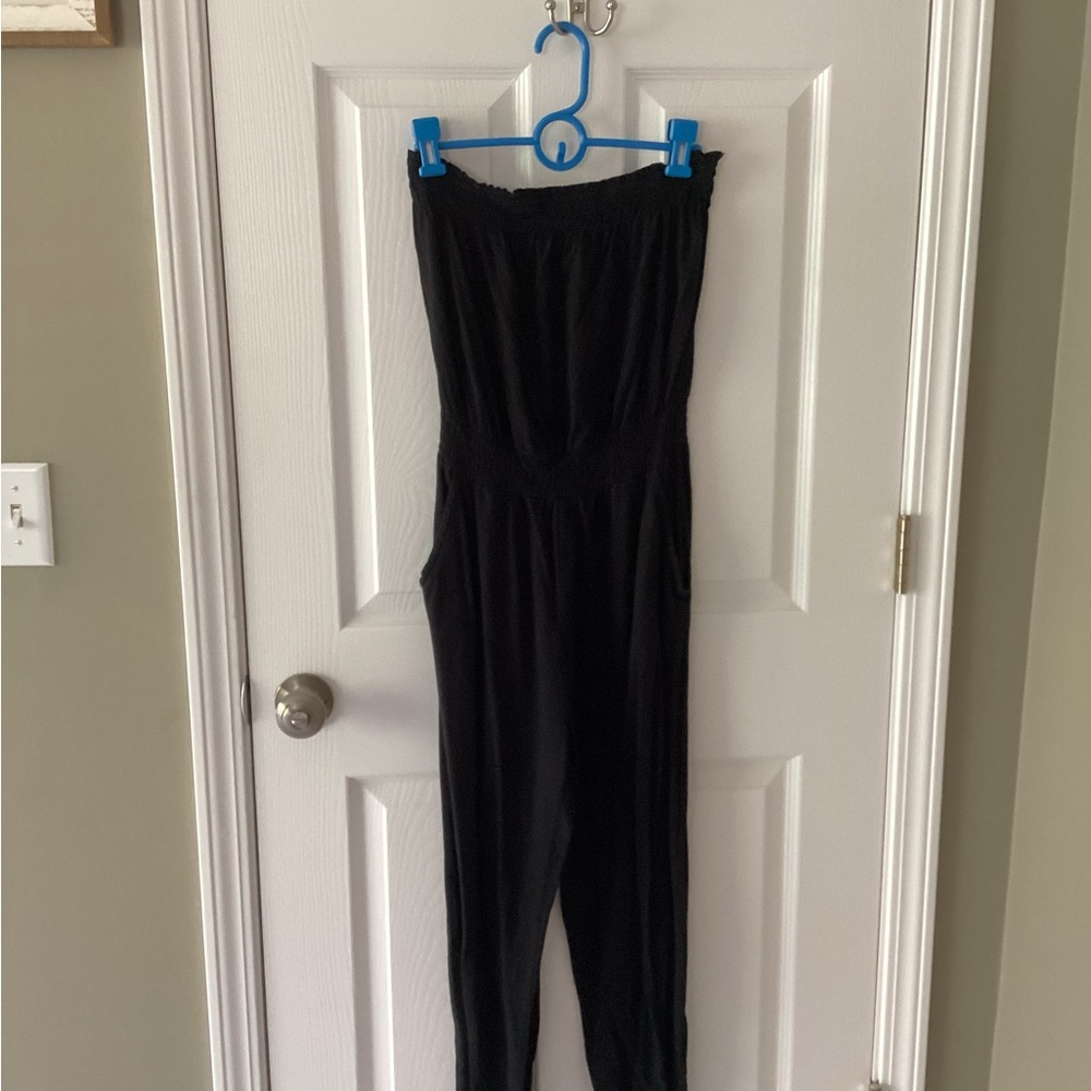 Black Women's Jumpsuit (FINALPRICEDROP) - Picture 2 of 6